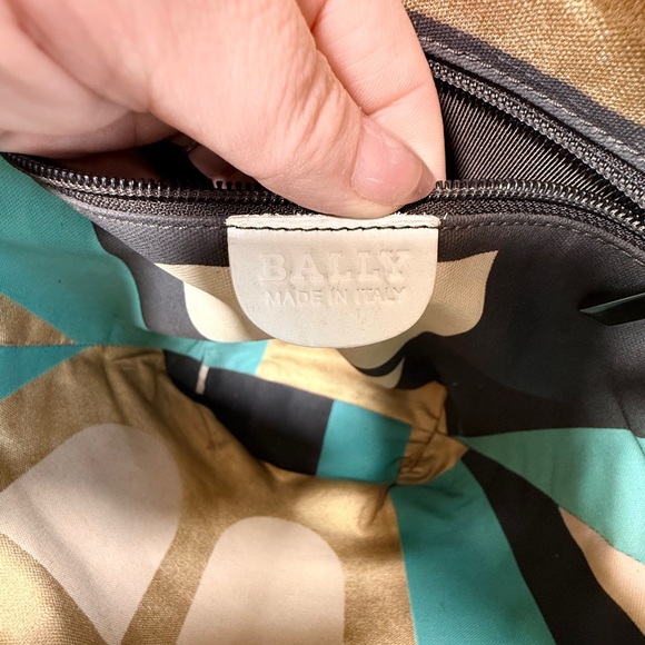 Bally vtg. Leather Market Bag - Picture 9 of 10